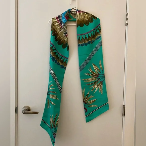 Authentic Hermes discontinued Maxi Twilly - Picture 4 of 7